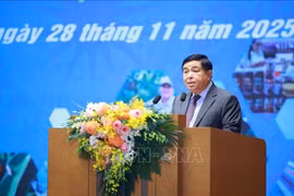 El viceprimer ministro vietnamita Nguyen Chi Dung en el Foro de Economía Cooperativa 2025. (Foto: VNA)