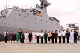 Buque de Armada tailandesa realiza visita de amistad a Ciudad Ho Chi Minh (Foto: VNA)