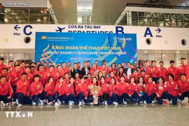 La delegación deportiva de Vietnam que participará en los XIII Juegos Paralímpicos del Sudeste Asiático (ASEAN Para Games 13). (Foto: VNA)