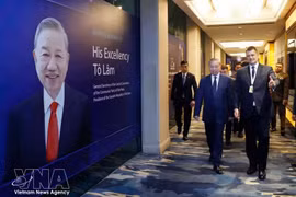 El secretario general del Partido Comunista y presidente de Vietnam, To Lam, llega a Singapur para asistir al Diálogo de Shangri-La. (Foto: VNA)