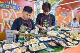 Presentan platos típicos de la región central de Vietnam en festival culinaria Da Nang 2026 (Foto: VNA)