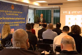 El seminario bilateral Vietnam-Israel 2026, celebrado en Tel Aviv por el 33.º aniversario de sus nexos diplomáticos, aborda la transferencia de sistemas de riego IoT, inteligencia artificial y acuicultura de recirculación. (Foto: VNA)