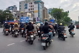Las cámaras con IA pueden calcular y ajustar los semáforos, contribuyendo a reducir la congestión y las emisiones. (Foto: VNA)