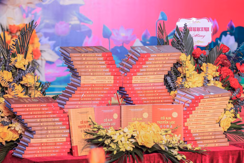 "Co Kim Truyen Luc" es una colección de poesía y literatura que incluye alrededor de 500 obras, compuestas en 1907. (Foto: VNA)