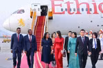 El primer ministro etíope, Abiy Ahmed Ali, y su esposa, Zinash Tayachew, llegan hoy a Hanoi, iniciando su visita oficial de cuatro días a Vietnam. (Foto: VNA)
