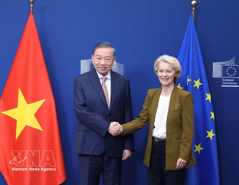 El secretario general del Partido Comunista y presidente de Vietnam, To Lam, se reúne con la presidenta de la CE, Ursula von der Leyen. (Foto: VNA)