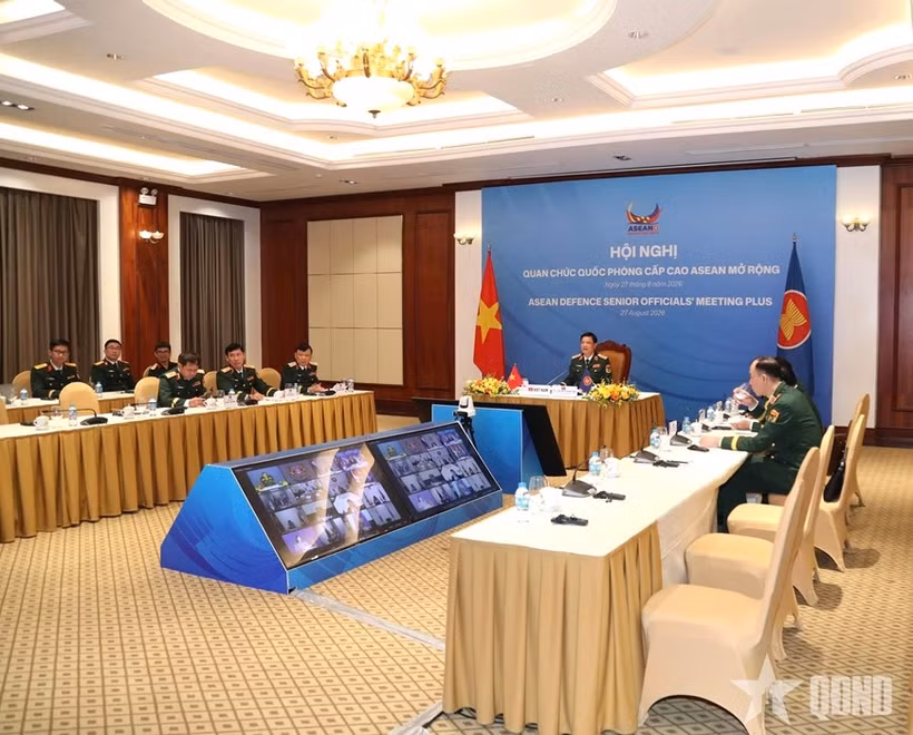 El viceministro vietnamita de Defensa, coronel general Nguyen Truong Thang, participa en la cita. (Foto: qdnd.vn)
