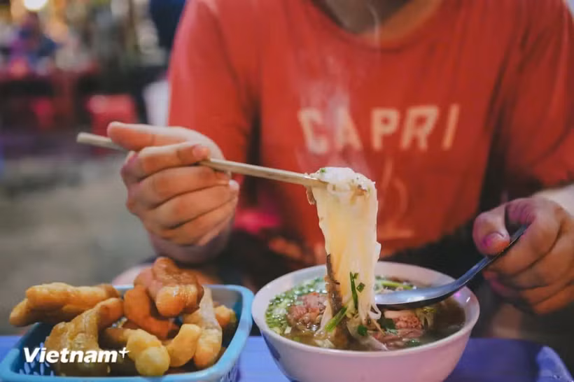 Pho (sopa de fideos de arroz con lonjas finas de ternera) es un patrimonio cultural inmaterial nacional de Vietnam. (Foto: Vietnam+)