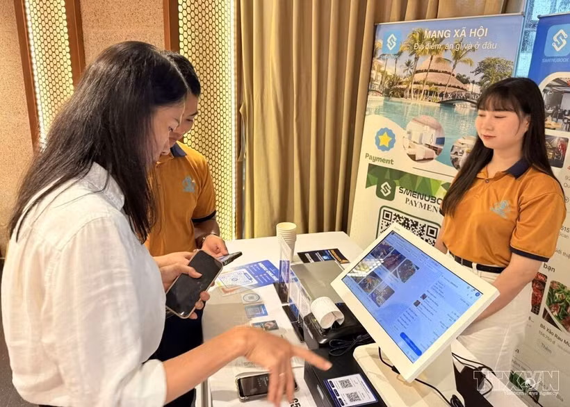 Aplicación de la tecnología digital en los sectores de la cultura y el turismo en Ciudad Ho Chi Minh. (Foto: VNA)