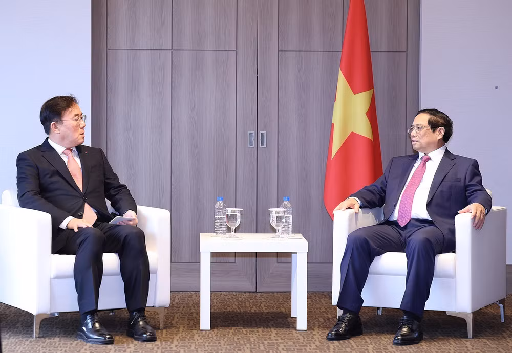 vna_potal_thu_tuong_tiep_lanh_dao_mot_so_tap_doan_han_quoc_dang_dau_tu_tai_viet_nam_7462225.jpg