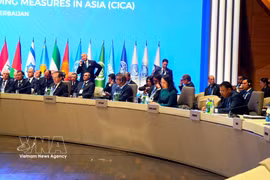La vicepresidenta de Vietnam, Vo Thi Anh Xuan, pronuncia un importante discurso durante la VII Cumbre de la Conferencia sobre Interacción y Medidas de Construcción de Confianza en Asia. Foto: VNA