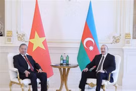 El secretario general del Partido Comunista de Vietnam, To Lam, y el presidente de Azerbaiyán, Ilham Aliyev. (Fuente: VNA)