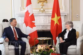 El secretario general del Partido Comunista de Vietnam y presidente de la República, To Lam, y la gobernadora general de Canadá, Louise Arbour. (Foto: VNA)