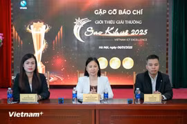 La Asociación de Servicios de Tecnología de la Información y Software de Vietnam (VINASA) lanza oficialmente los Premios Sao Khue 2025. (Foto: Minh Son/Vietnam+)