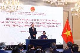 El secretario general del Partido Comunista y presidente de Vietnam, To Lam, habla en la reunión con la comunidad vietnamita en Europa. Foto: VNA