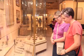 Los museos siempre son una opción favorita para los turistas interesados ​​en aprender sobre la historia de Vietnam. (Foto: VNA)