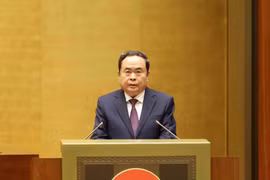 El presidente de la Asamblea Nacional de Vietnam, Tran Thanh Man, habla en la conferencia. (Fuente: VNA)