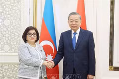 El secretario general del Partido Comunista de Vietnam, To Lam, y la presidenta de la Asamblea Nacional de Azerbaiyán, Sahiba Gafarova. (Fuente: VNA)