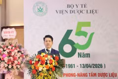 Dr. Tran Minh Ngoc, director del Instituto de Materiales Medicinales. (Foto: Vietnam+)
