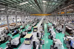 Las fábricas e instalaciones de producción de la Zona Económica Abierta de Chu Lai están equipadas con modernas líneas de producción. Foto: VNA