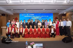 El programa de promoción sobre el potencial cultural y turístico de la Región Autónoma Uigur de Xinjiang en Hanoi. (Foto: VNA)
