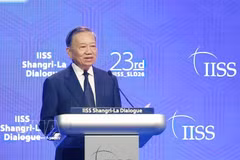 El secretario general del Partido Comunista y presidente de Vietnam, To Lam, habla en el Diálogo Shangri-la en Singapur. (Foto: VNA)