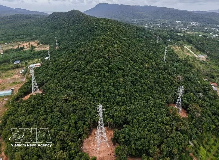 Uno de los proyectos de infraestructura energética en la zona especial de Phu Quoc, provincia de An Giang. (Fuente: VNA)