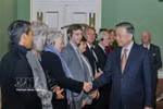 El secretario general del Partido Comunista y presidente de Vietnam, To Lam, y representantes de la Asociación de Amistad Dinamarca-Vietnam. Foto: VNA