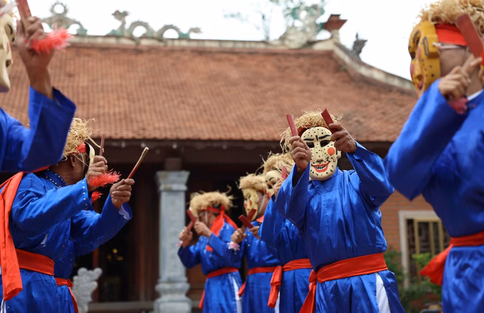 La danza folclórica vietnamita de Xuan Pha (Thanh Hoa), un patrimonio cultural inmaterial nacional único. (Foto: VNA)