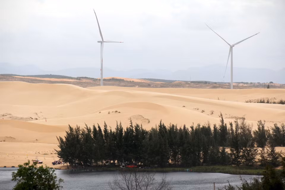 Bau Trang es famoso por la particular combinación de dunas de arena blanca y un gran lago de agua dulce. (Foto: VNA)