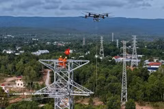 Proyectos de infraestructura eléctrica en la Zona Especial de Phu Quoc, provincia de An Giang. (Foto: VNA)