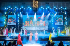 Ceremonia de apertura del Festival Ao Dai de Turismo de Hanoi (Foto: VNA)