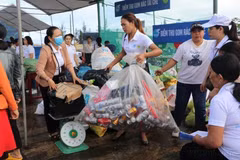 Vietnam se empeña en combatir la contaminación por plásticos