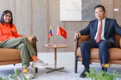 La vicepresidenta ejecutiva de Venezuela, Delcy Rodríguez, y el embajador de Vietnam en Venezuela, Vu Trung My (Foto: Cortesía de la Embajada de Vietnam en Venezuela)