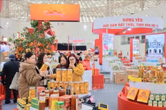 Promociones y espectáculos artísticos especiales destacan en la Feria de Primavera 2026
