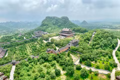 La pagoda Bai Dinh, en la provincia de Ninh Binh, es conocida como la más grande y la que posee más récords en Vietnam en la actualidad. (Foto: VNA)