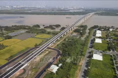 El puente Nhon Trach, que une Ciudad Ho Chi Minh con Dong Nai, forma parte del Proyecto Componente 1A de la Circunvalación 3 de Ciudad Ho Chi Minh. (Foto: VNA)