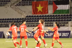 Futbolistas vietnamitas celebran su gol. (Foto: VNA)