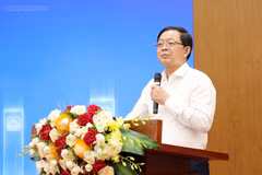 El viceprimer ministro de Vietnam, Ho Quoc Dung, interviene en la cita (Foto: https://baochinhphu.vn/)