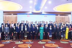 Delegados participantes en la cita (Foto: VNA)