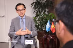 El embajador Do Hung Viet, jefe de la misión permanente de Vietnam ante la ONU, en la entrevista. (Foto: VNA)