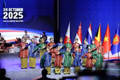 En el acto de clausura de la 47.ª Cumbre de la ASEAN y de las reuniones relacionadas (Foto: VNA)