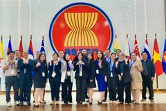 Delegados participantes en la reunión de negociación en Indonesia (Foto: SPS Vietnam)