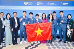 Delegación vietnamita en la Olimpiada Internacional de Ciencia Juvenil (Foto: VNA)