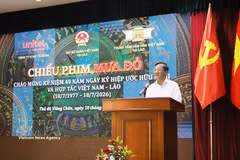 El embajador de Vietnam en Laos, Nguyen Minh Tam, interviene en la cita (Foto: VNA)