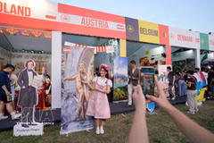 El Festival Cultural Mundial en Hanoi celebra las culturas vietnamita y mundial. (Foto: VNA)