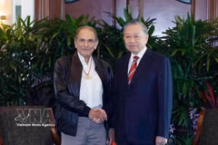 El secretario general del Partido Comunista y presidente de Vietnam, To Lam (derecha), se reúne con el presidente timorense, José Ramos-Horta. (Foto: VNA)