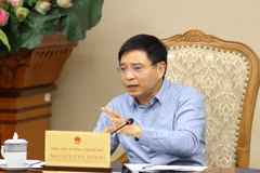 El viceprimer ministro vietnamita Nguyen Van Thang interviene en la cita (Foto: https://baochinhphu.vn/)
