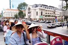 Vietnam recibió a cerca de 10,7 millones de turistas extranjeros en el primer semestre del año. (Foto: VNA)