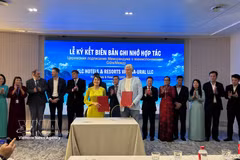 Las empresas de ambas partes firman memorandos de entendimiento de cooperación en la cita (Foto: VNA)